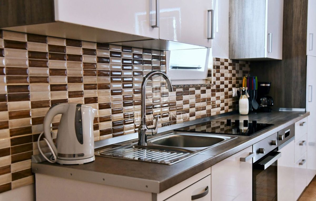 Casa Bogovići, Malinska-Dubašnica, 450m2