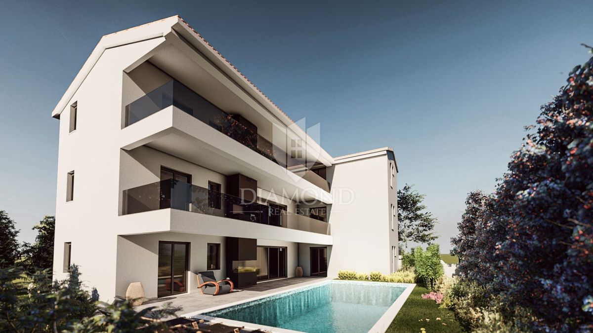 Terreno attraente con permesso di costruzione a Banjole - vicino al mare e al centro