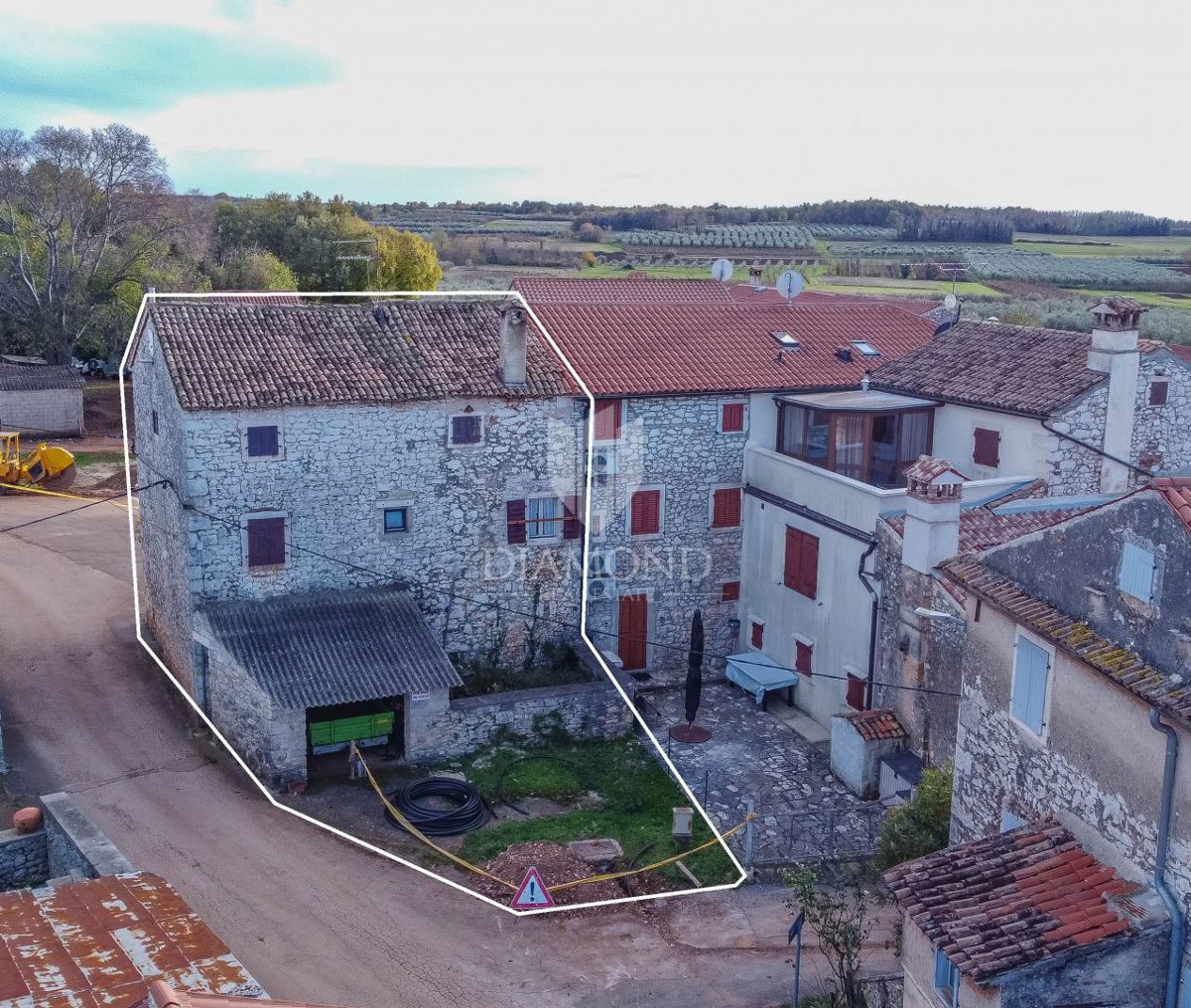 Umago, dintorni - casa autentica con giardino!
