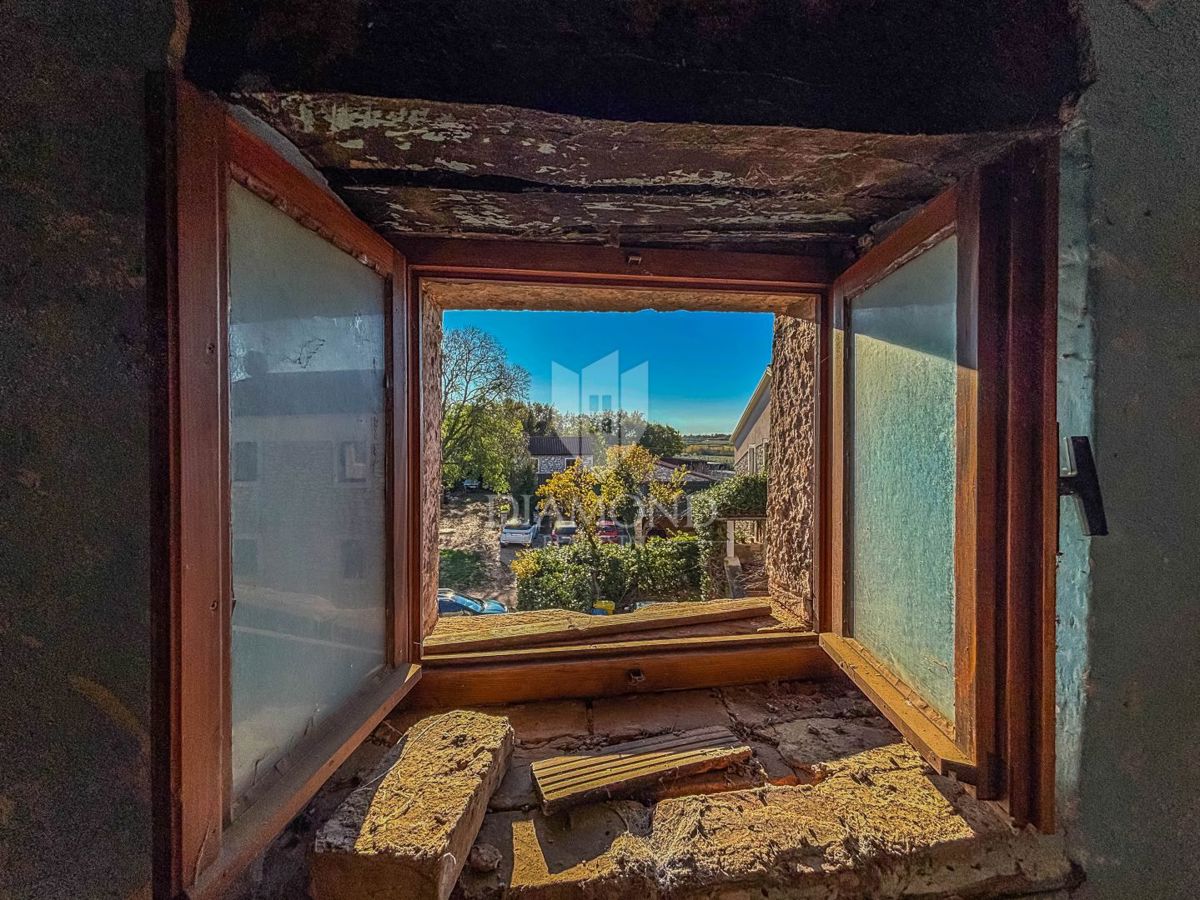 Umago, dintorni - casa autentica con giardino!