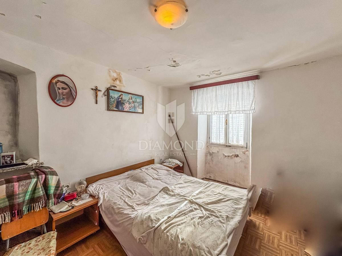 Umago, dintorni - casa autentica con giardino!