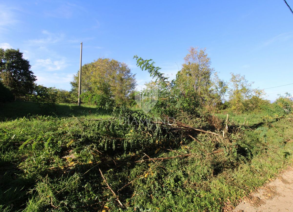 Terreno Labin, 870m2