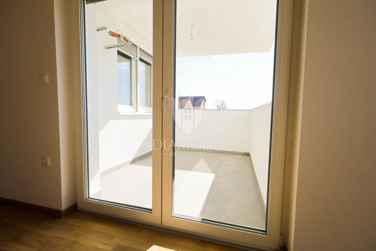 Appartamento Prozorje, Dugo Selo - Okolica, 75m2