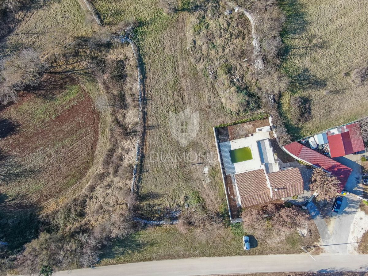 Terreno edificabile vicino a Rovigno!