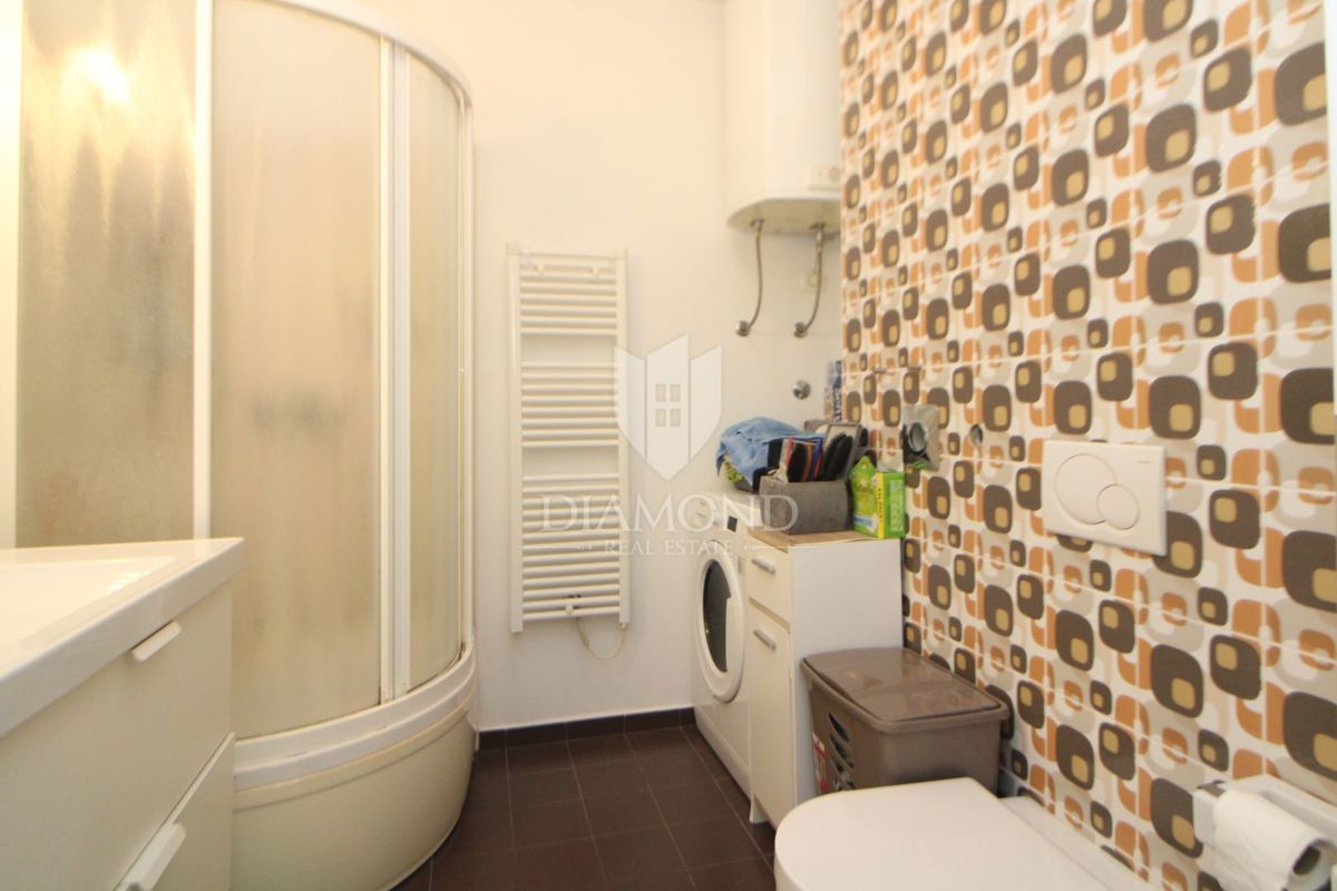 RIJEKA, KOSTRENA - Appartamento con splendida vista mare, 2 camere da letto + soggiorno