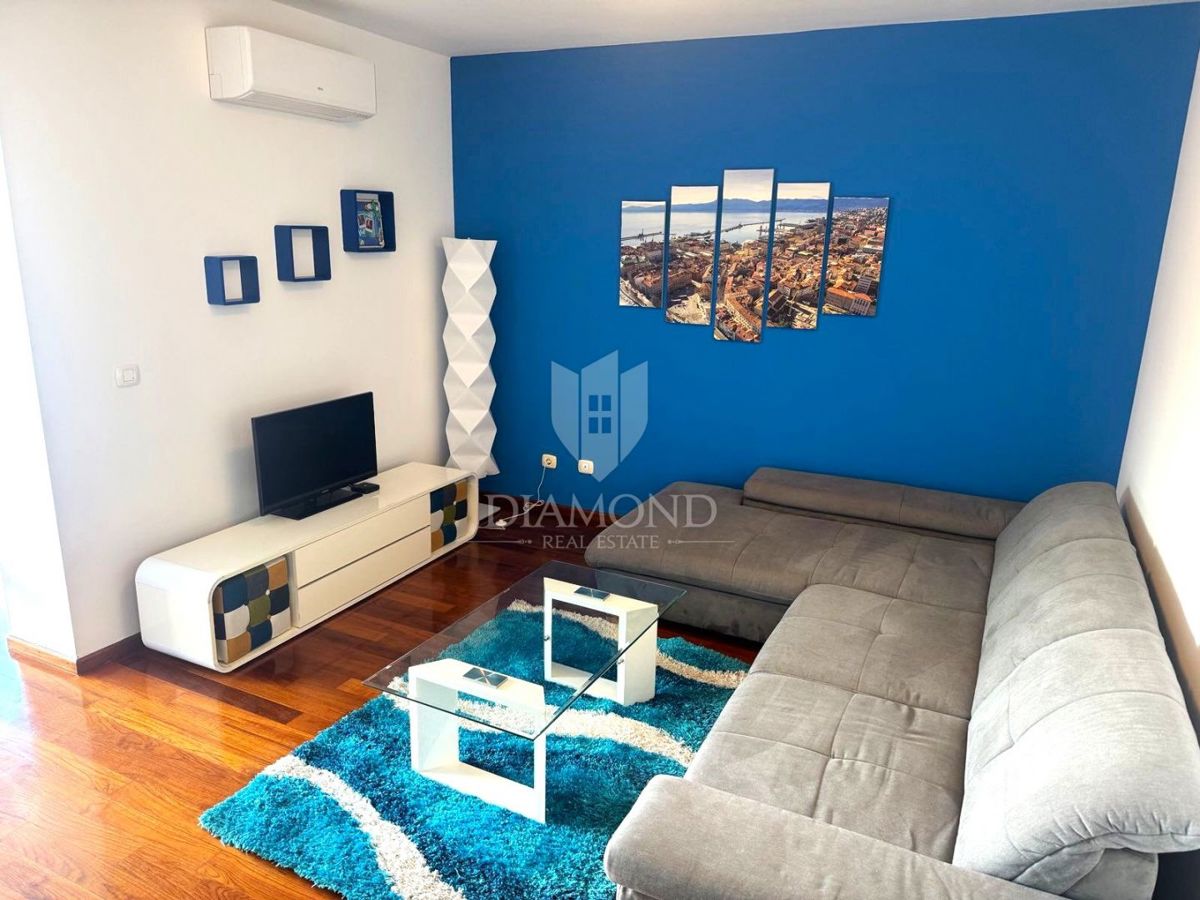 RIJEKA, KOSTRENA - Appartamento con splendida vista mare, 2 camere da letto + soggiorno