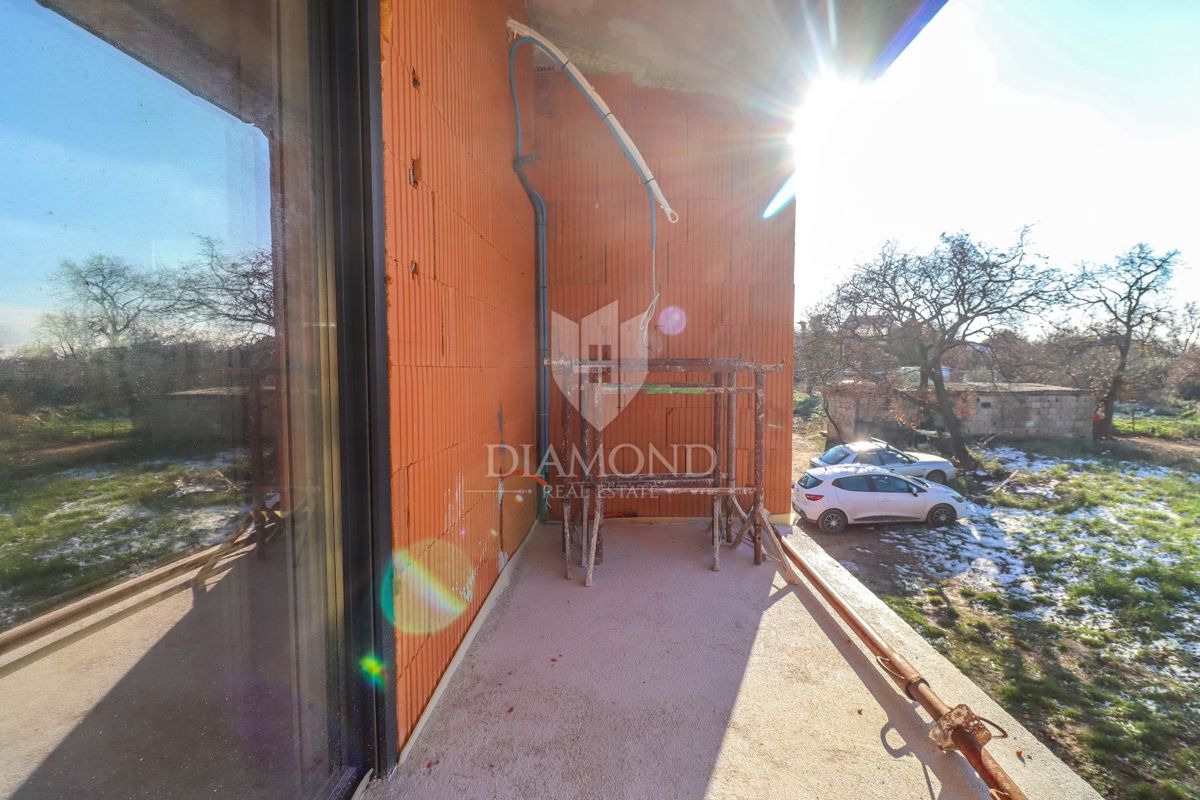 Ližnjan, appartamento duplex con giardino, a 1 km dal mare!