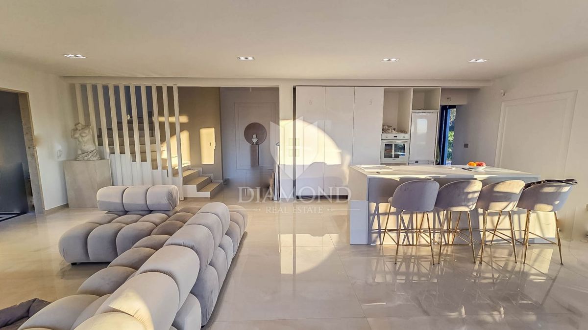 Buie, casa eccezionale con vista mare!