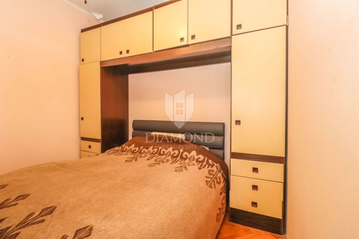 Centro di Pola: casa con cortile privato