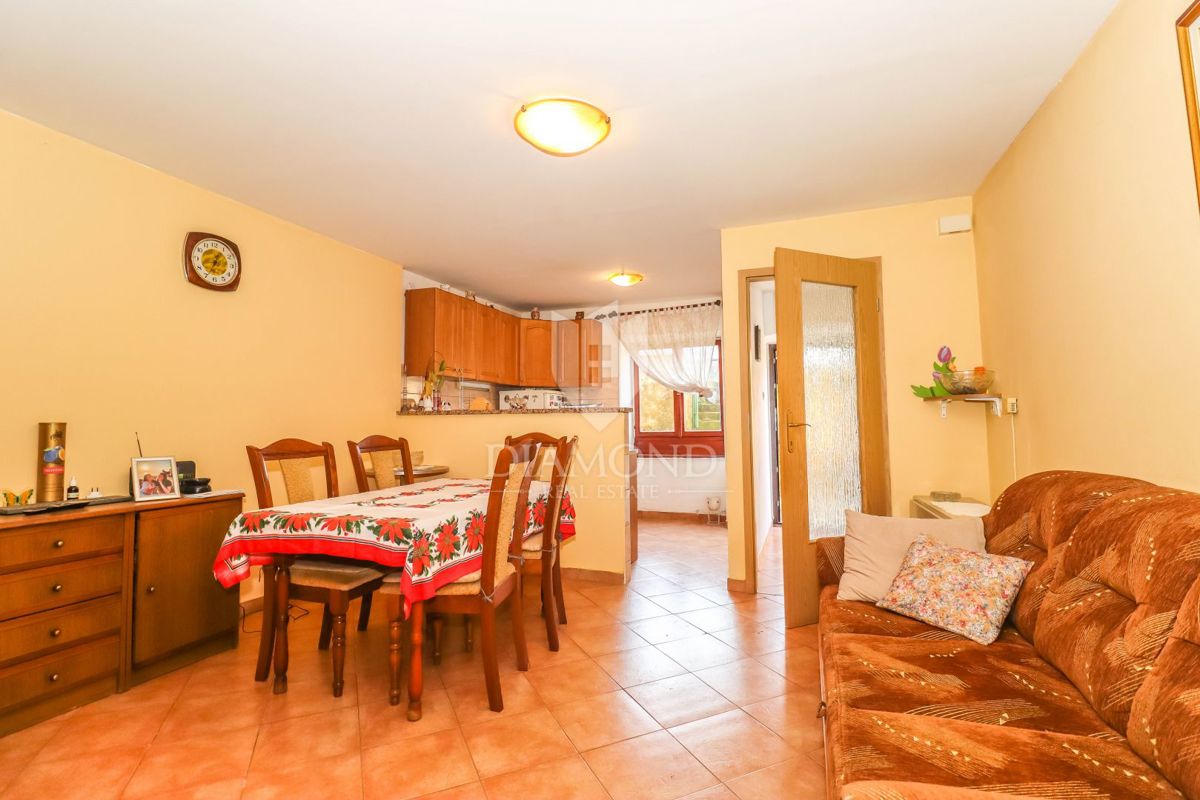 Centro di Pola: casa con cortile privato