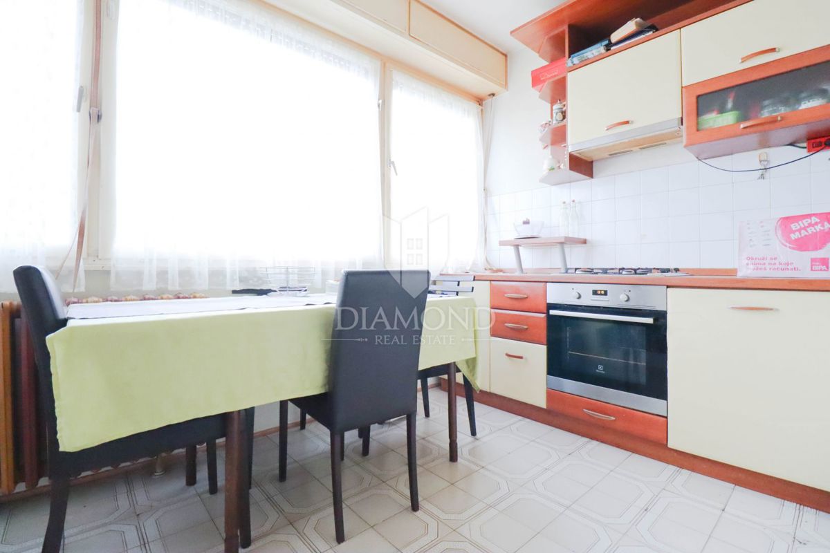 Zagabria, Gornja Dubrava! Appartamento con due camere da letto 61,1 m²!