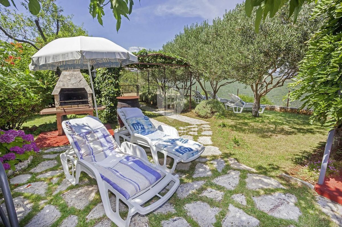 ESCLUSIVO! Casa in pietra con vista mare, Labin, dintorni