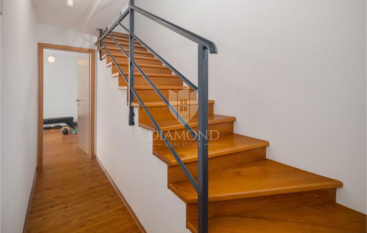 Buie, graziosa casetta con piscina vicino a Grisignana!