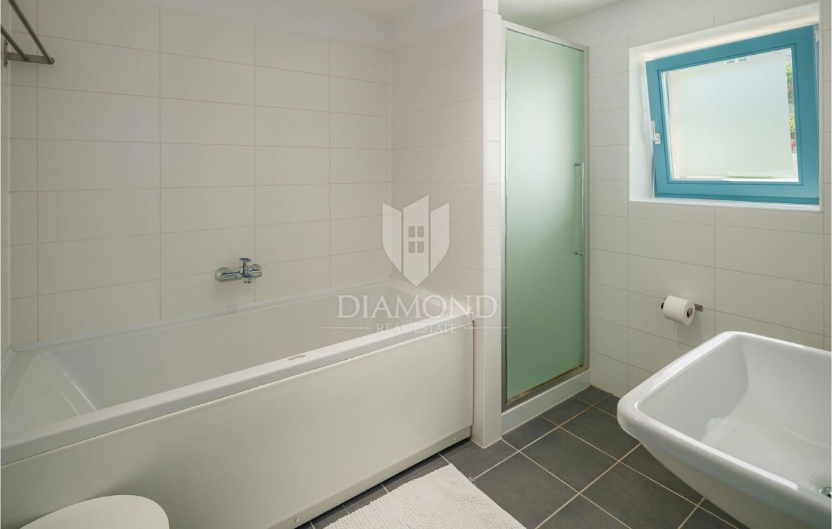 Buie, graziosa casetta con piscina vicino a Grisignana!