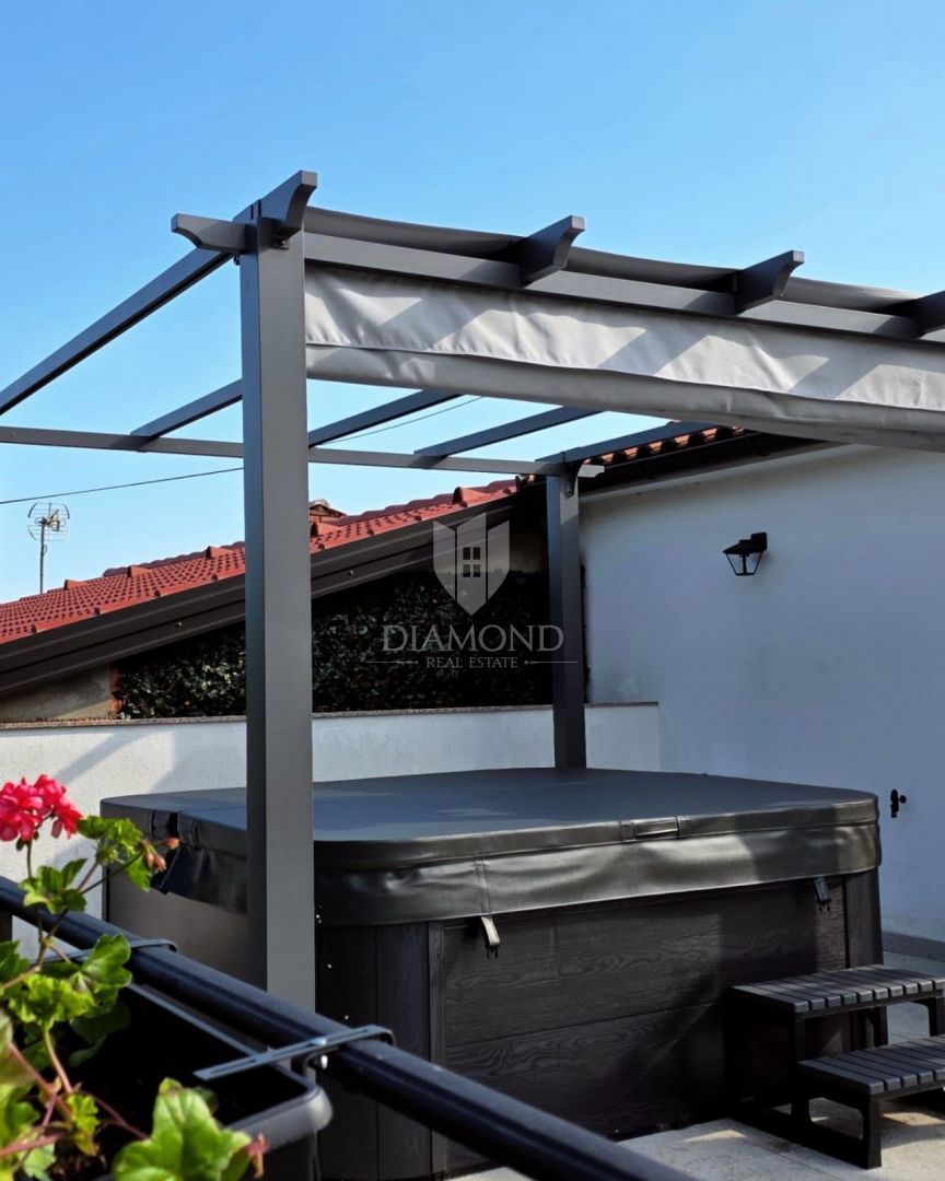 Brseč, casa bifamiliare, ristrutturata