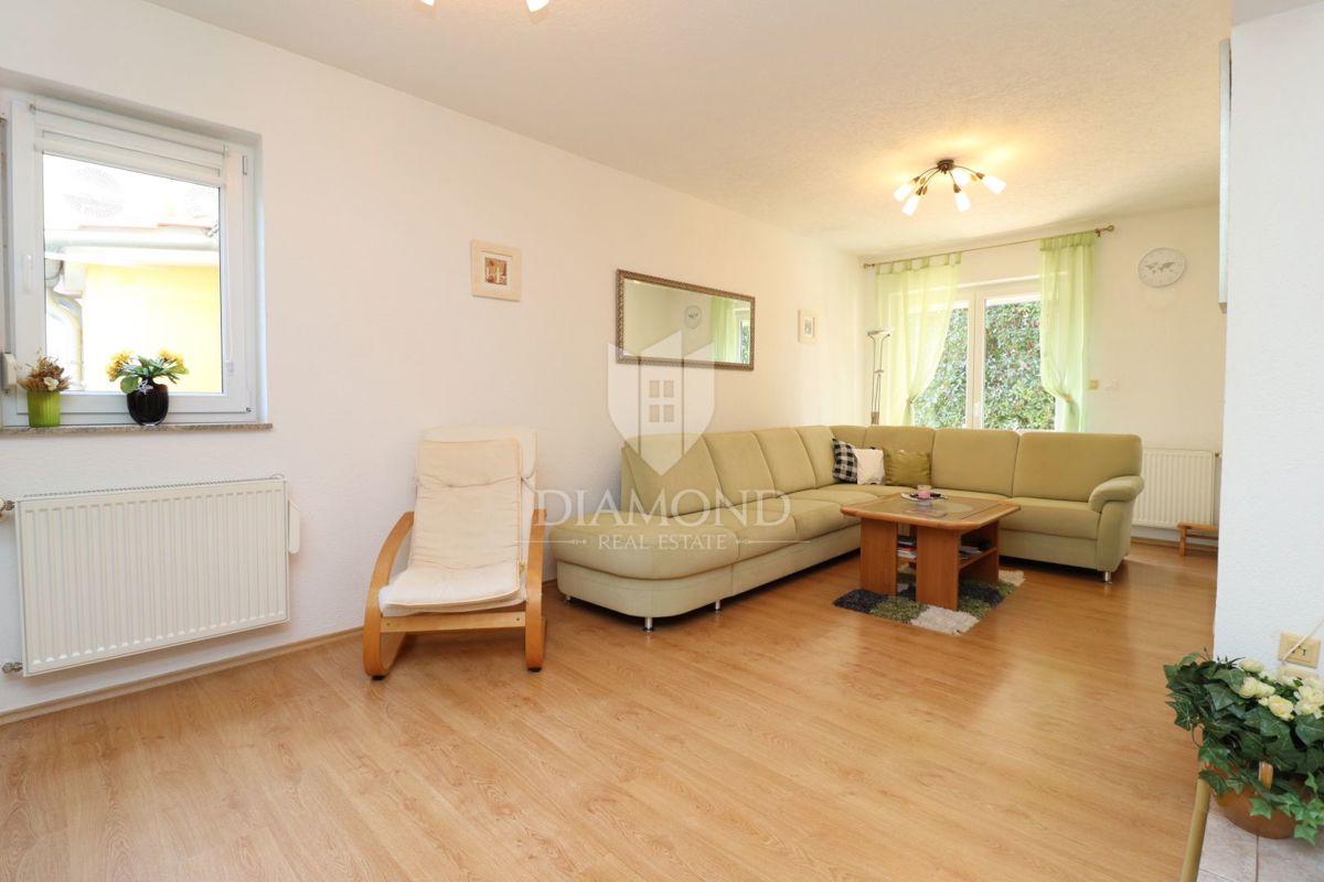 Parenzo, casa di famiglia a schiera con taverna