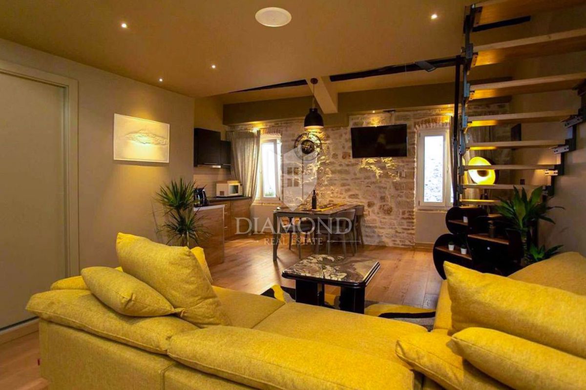 Rovigno, appartamento modernamente arredato nel centro del centro storico