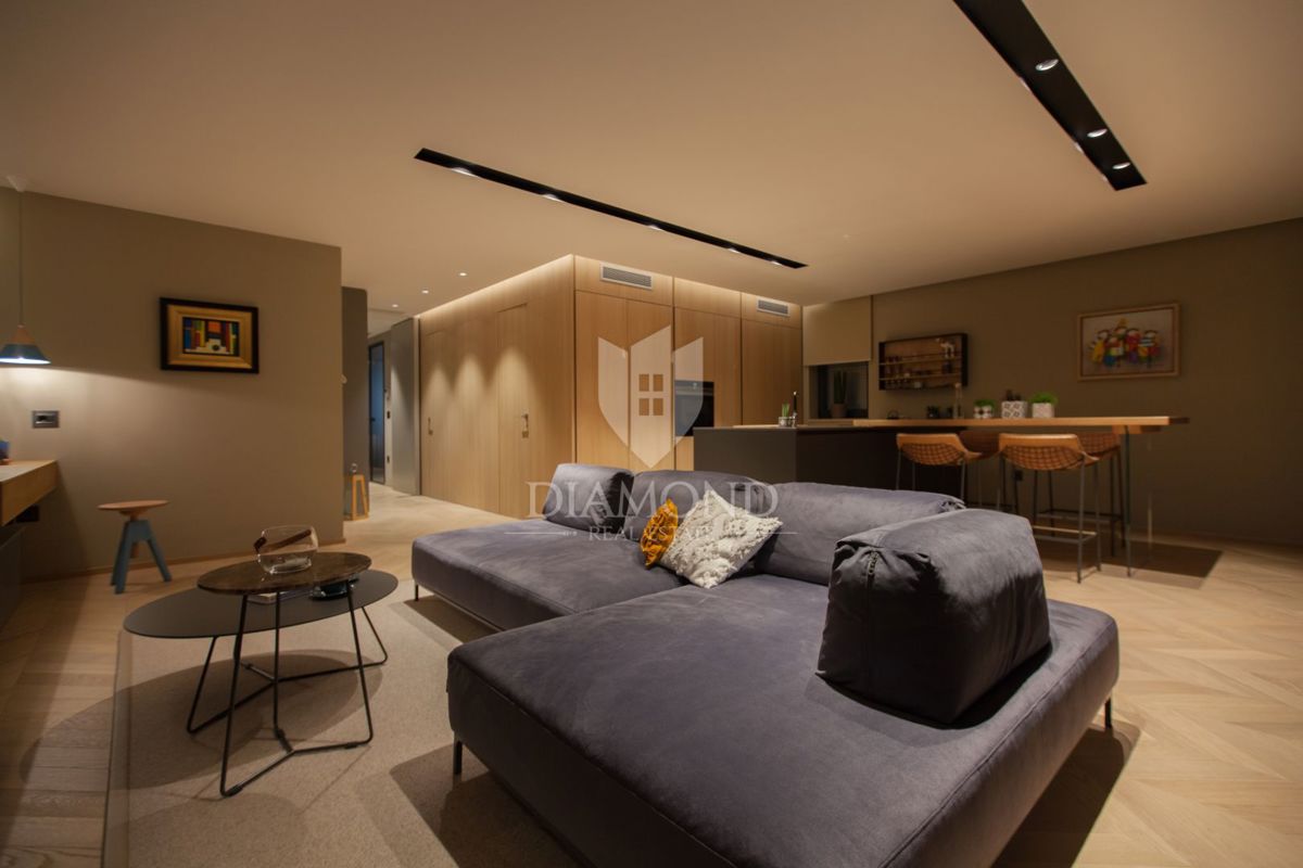 Cittanova, moderno appartamento di 100m2 con una splendida vista sul mare!