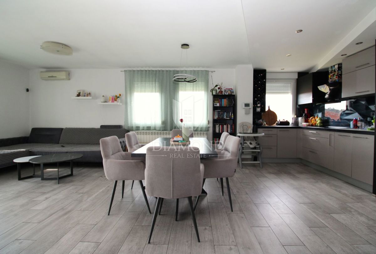 Appartamento Tometići, Kastav, 103m2