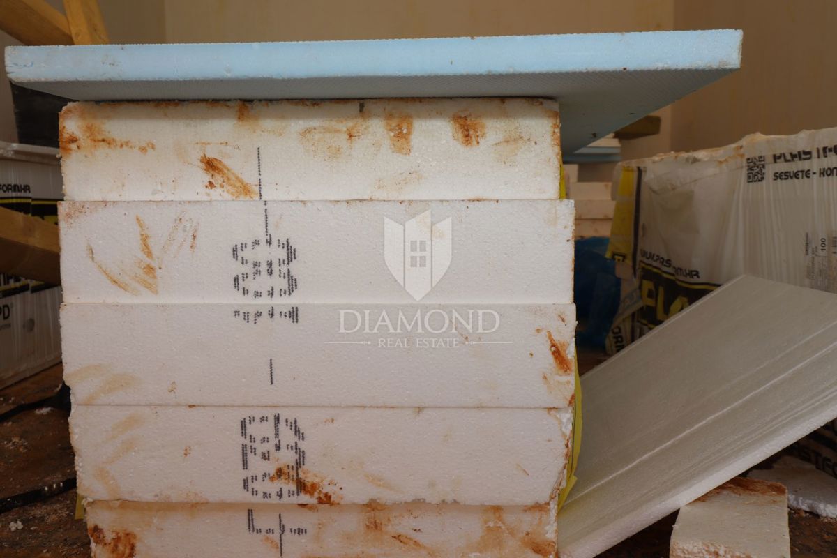 Esclusiva! Parenzo – moderna nuova costruzione in posizione attraente