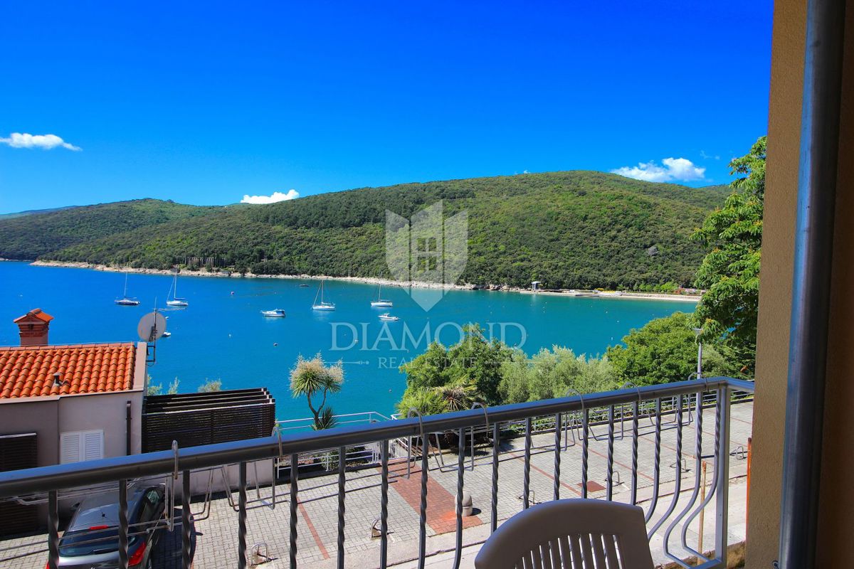 Rabac, due appartamenti in una posizione esclusiva sul mare