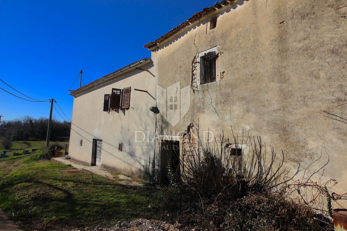 Santa Caterina, dintorni, casa con proprietà in un piccolo paese tranquillo