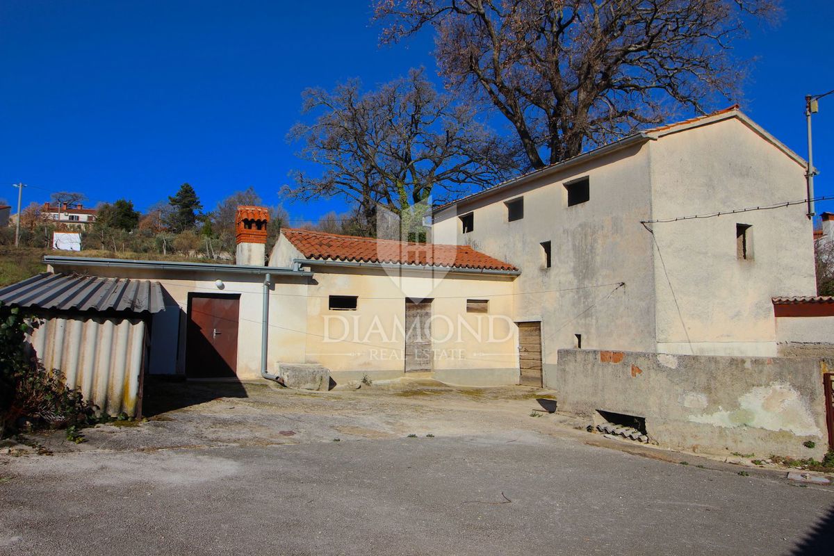 Santa Caterina, dintorni, casa con proprietà in un piccolo paese tranquillo