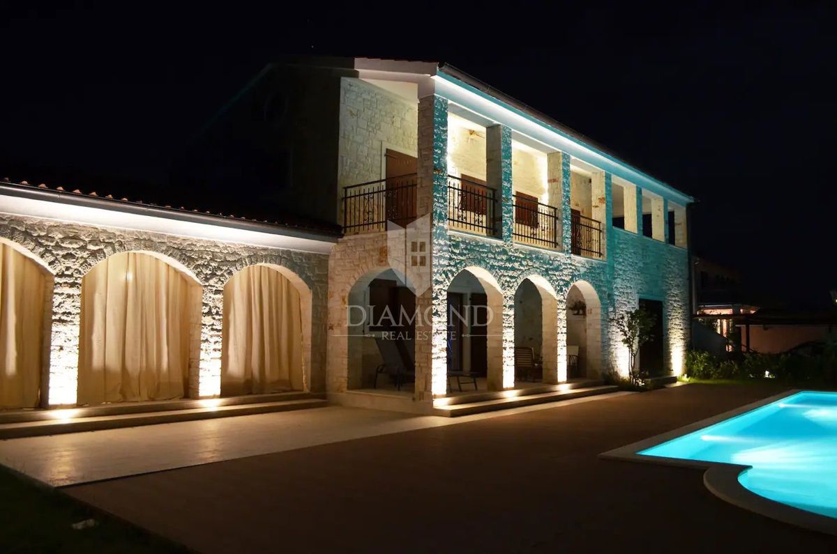 Tinjan, Istria centrale, Villa con piscina in una splendida posizione
