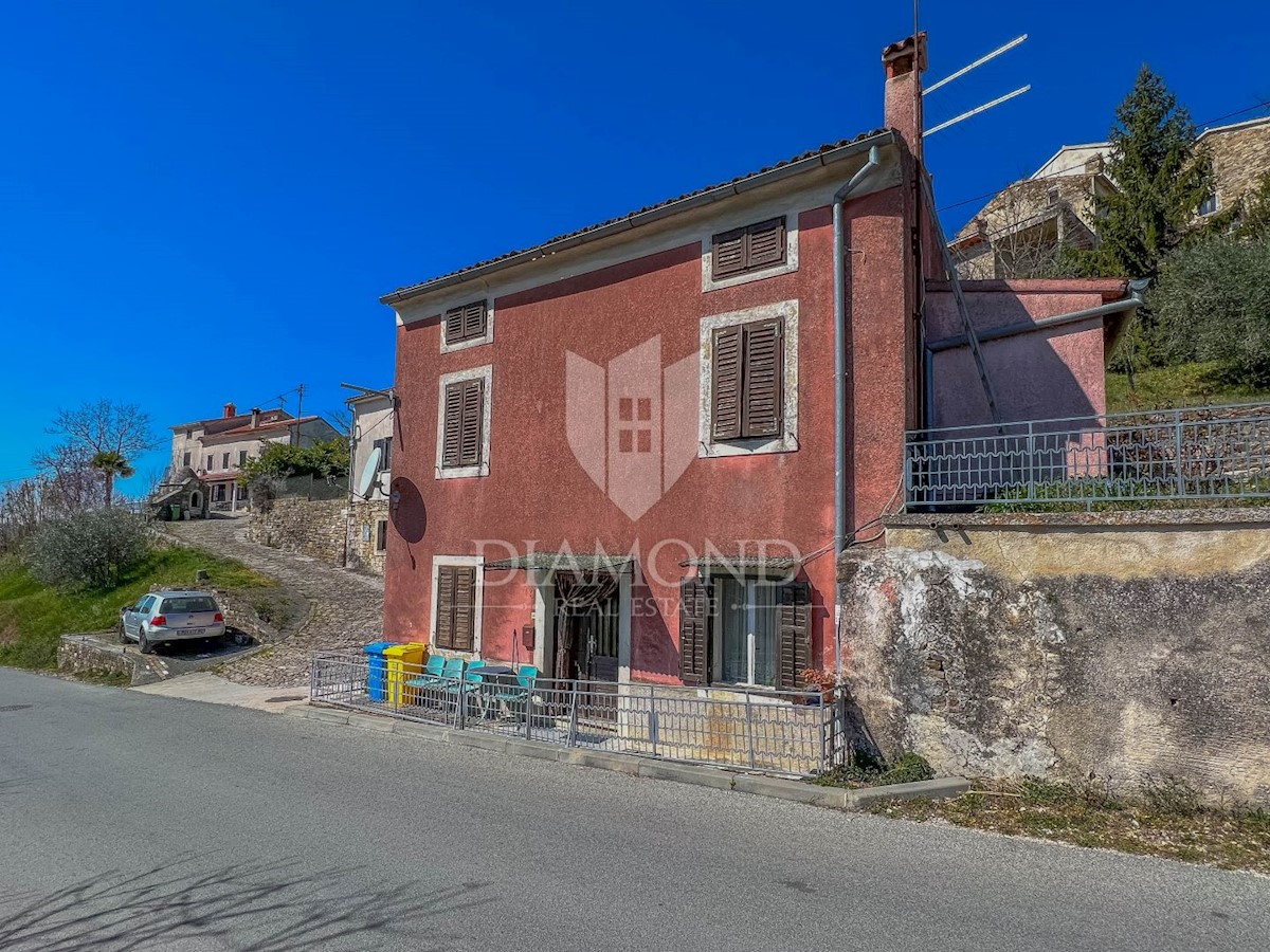 Montona, casa indipendente con vista aperta