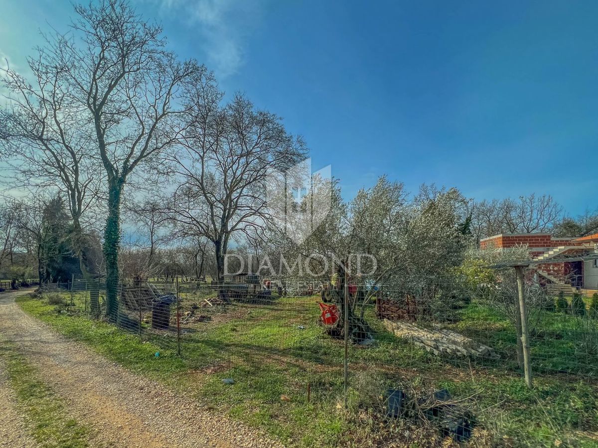 Zona di Verteneglio, terreno edificabile in una posizione tranquilla