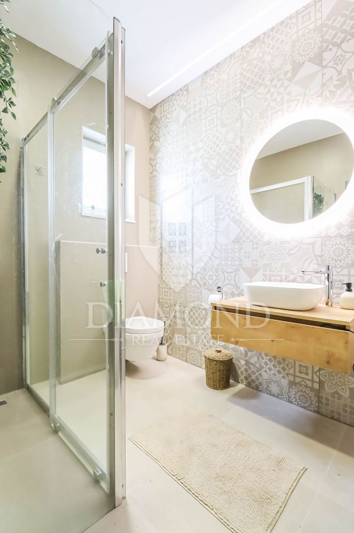 Rovigno, dintorni, ottima casa con piscina
