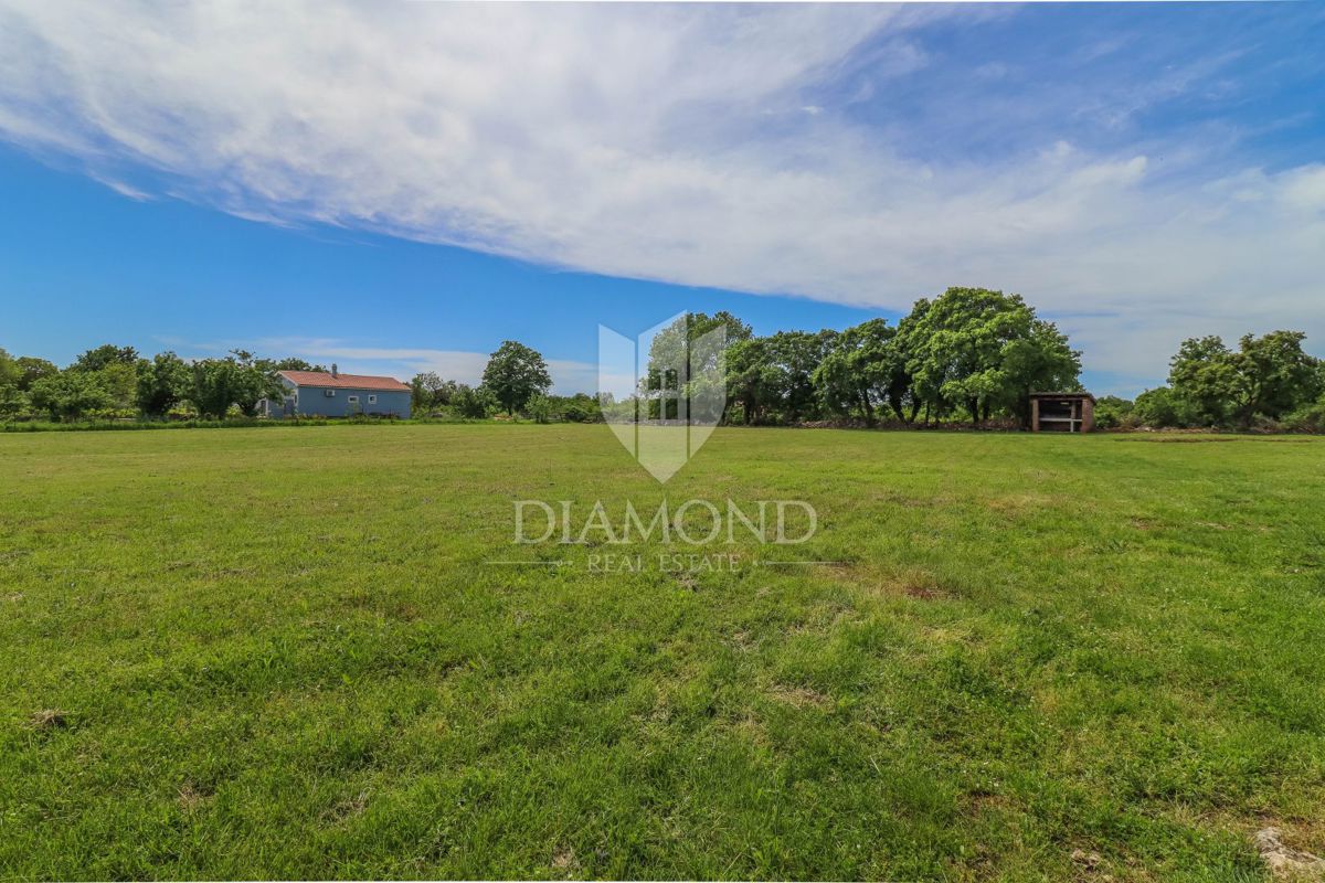 Pula, dintorni, terreno ideale per una casa vacanza