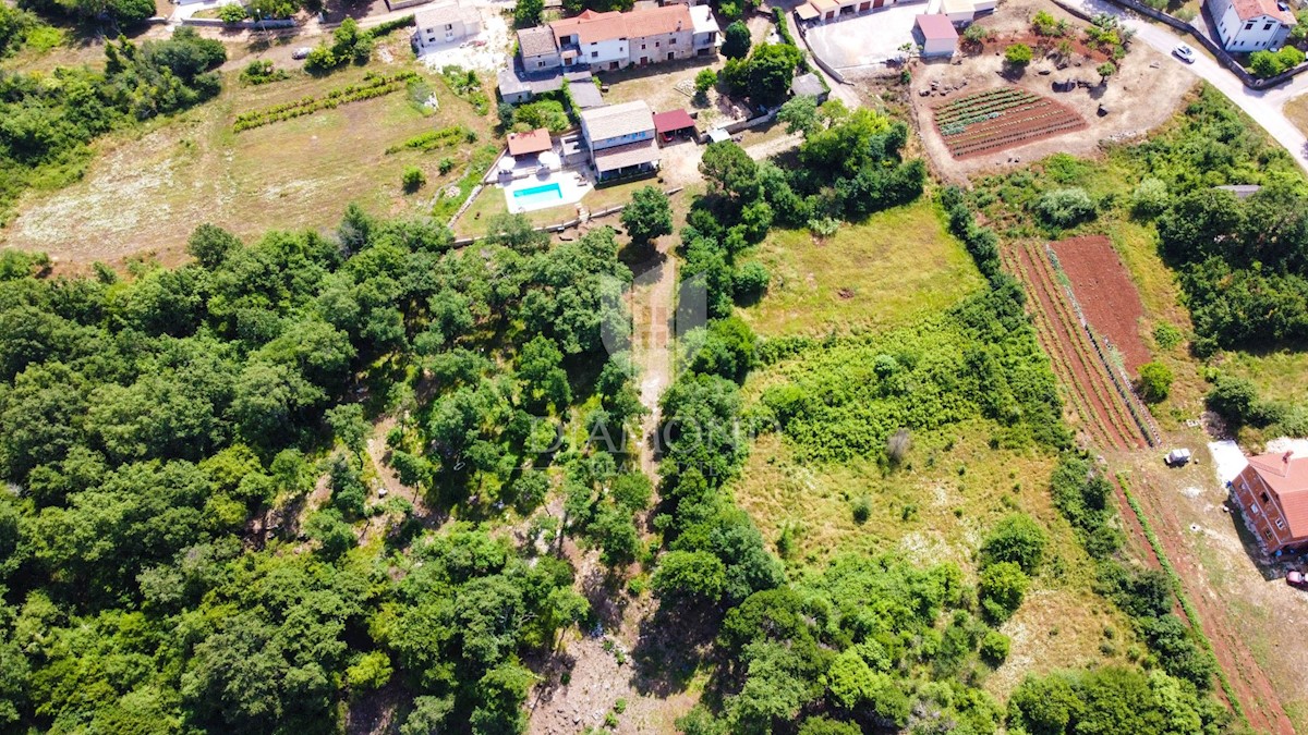 Parenzo, dintorni, casa in pietra d'Istria in un posto tranquillo!