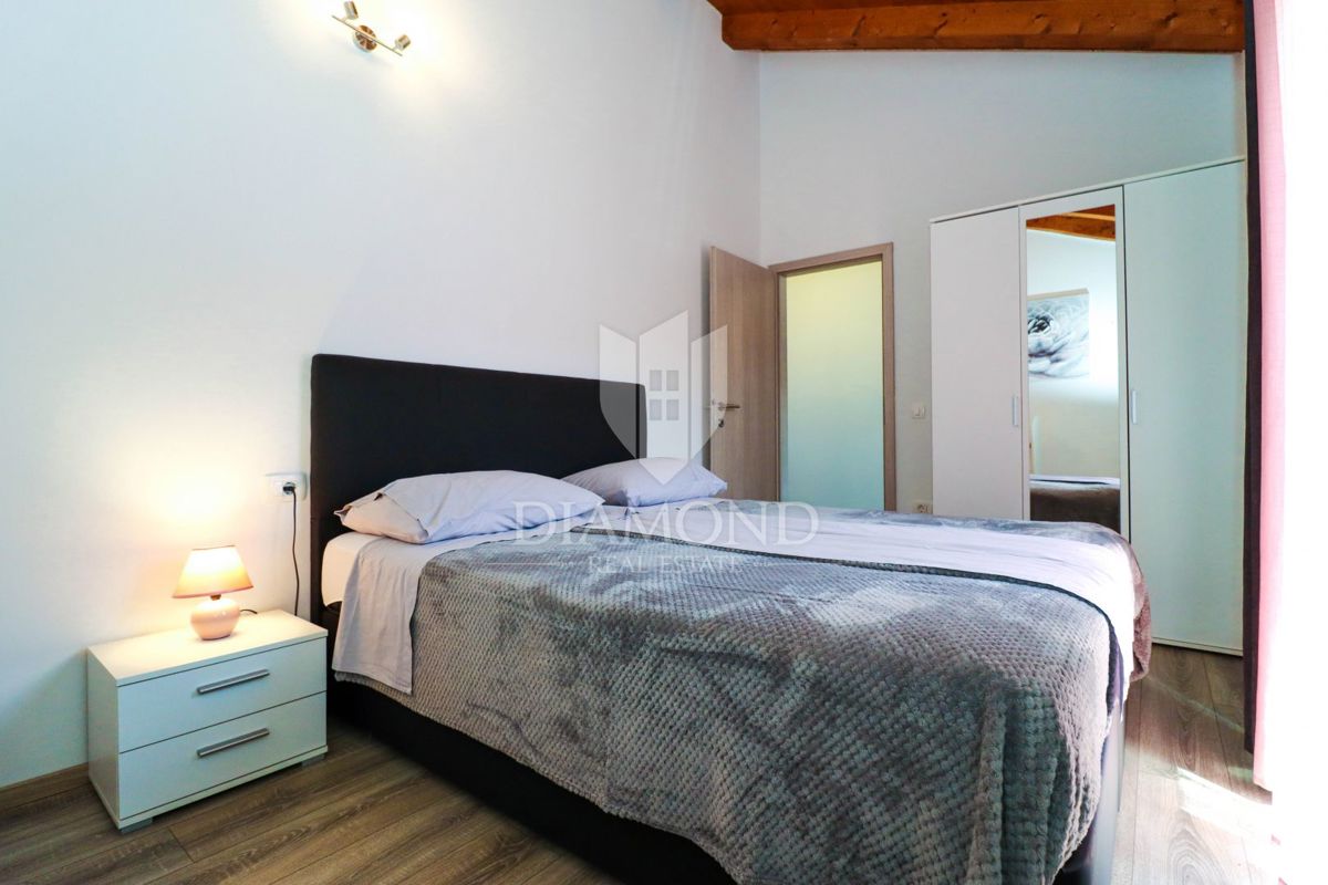 Parenzo, dintorni, casa in pietra d'Istria in un posto tranquillo!