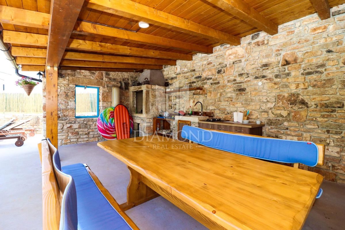 Parenzo, dintorni, casa in pietra d'Istria in un posto tranquillo!