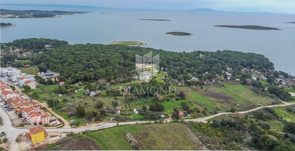Premantura, unica villa 5 stelle circondata dal mare