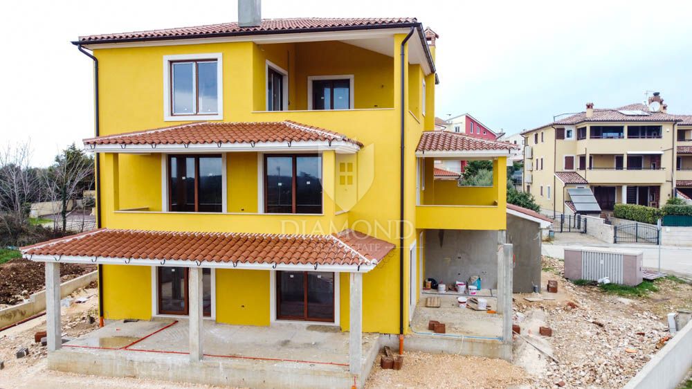 Premantura, unica villa 5 stelle circondata dal mare