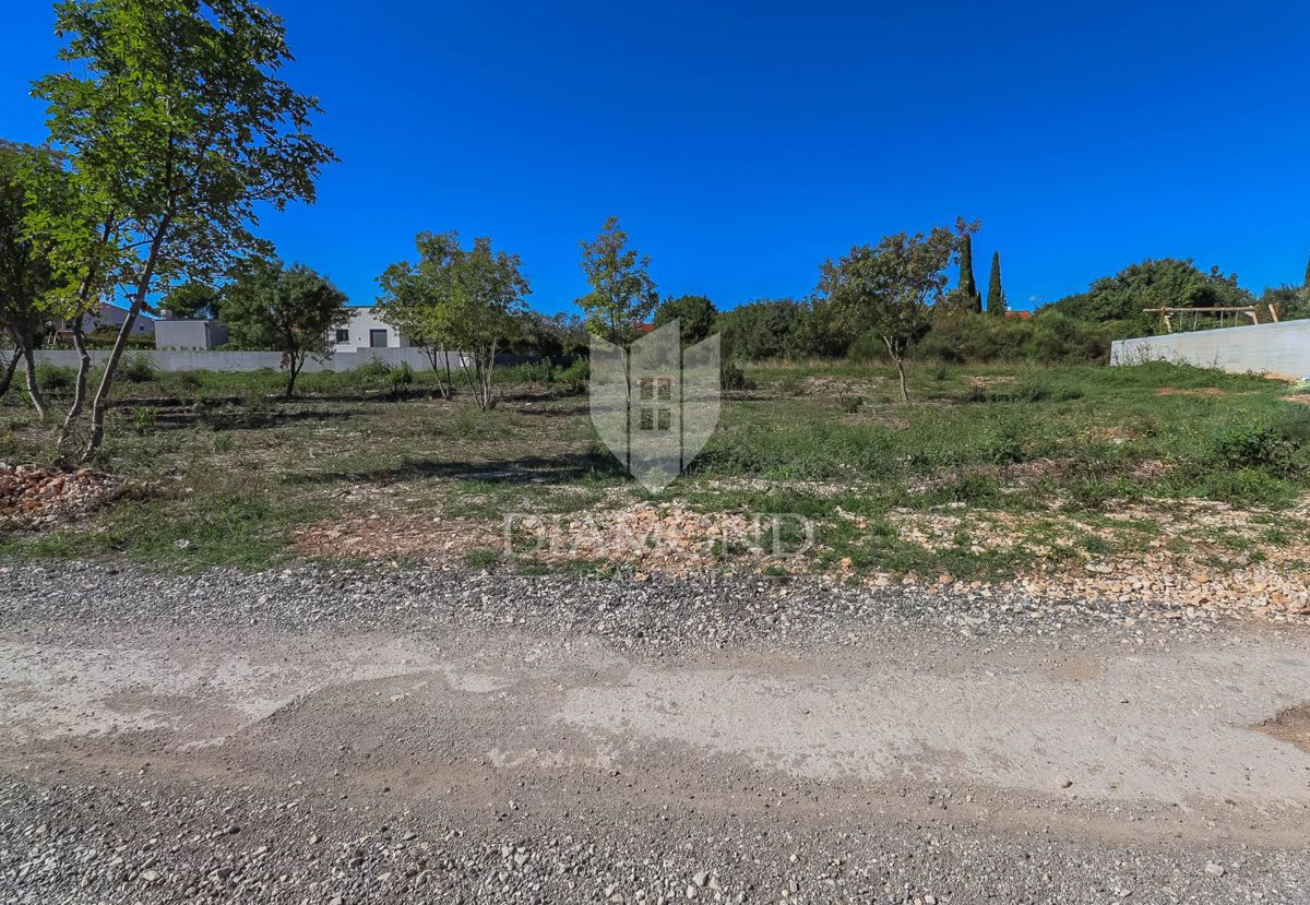 Terreno in una posizione tranquilla per costruire una casa a Medulin