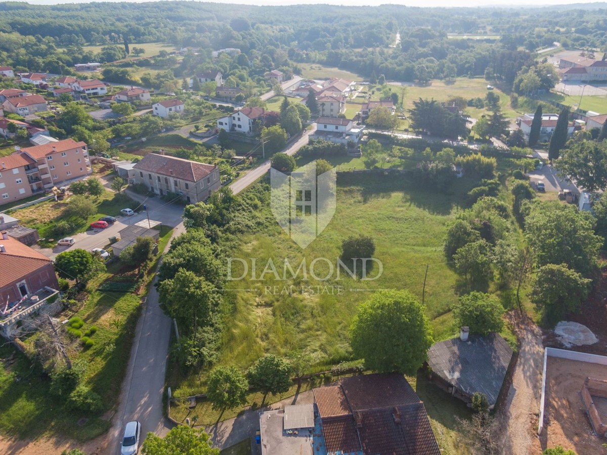 Žminj, terra di grande potenziale nel centro della citta