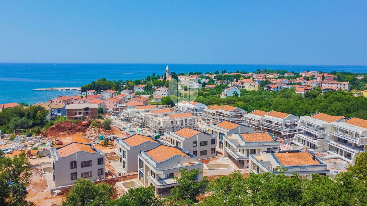 Umago, Lovrečica! Villa di lusso a 100 m dal mare!