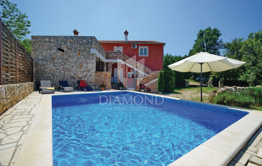 Labin, dintorni, casa in un insediamento tranquillo