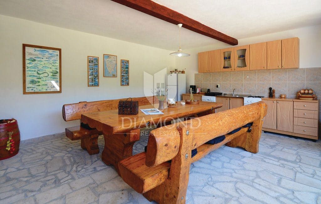 Labin, dintorni, casa in un insediamento tranquillo