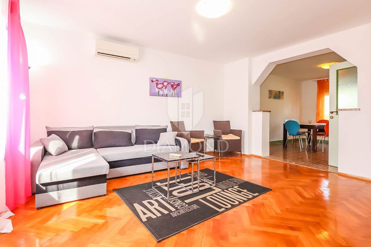 Bellissimo appartamento a meno di 300 metri dal lungomare di Rovigno