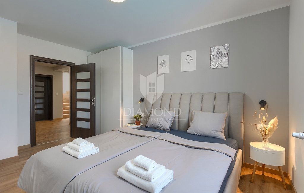 Villa esclusiva in una microlocalizzazione vicino alla città di Labin