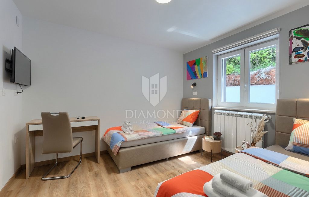 Villa esclusiva in una microlocalizzazione vicino alla città di Labin
