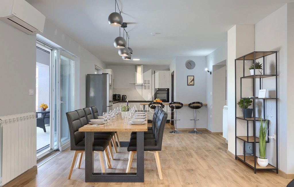 Villa esclusiva in una microlocalizzazione vicino alla città di Labin