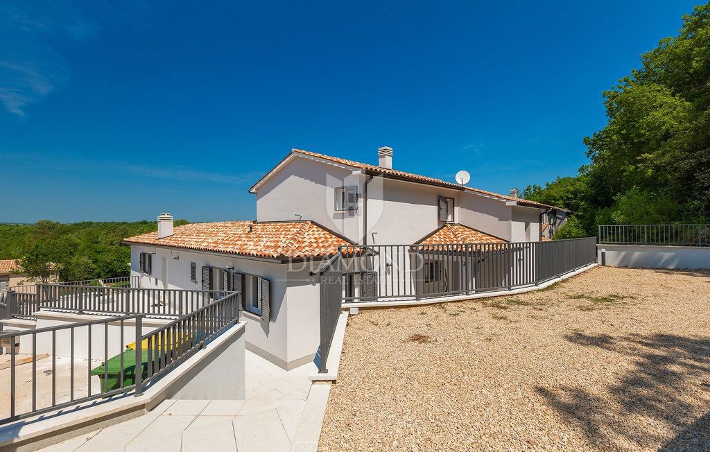 Villa esclusiva in una microlocalizzazione vicino alla città di Labin