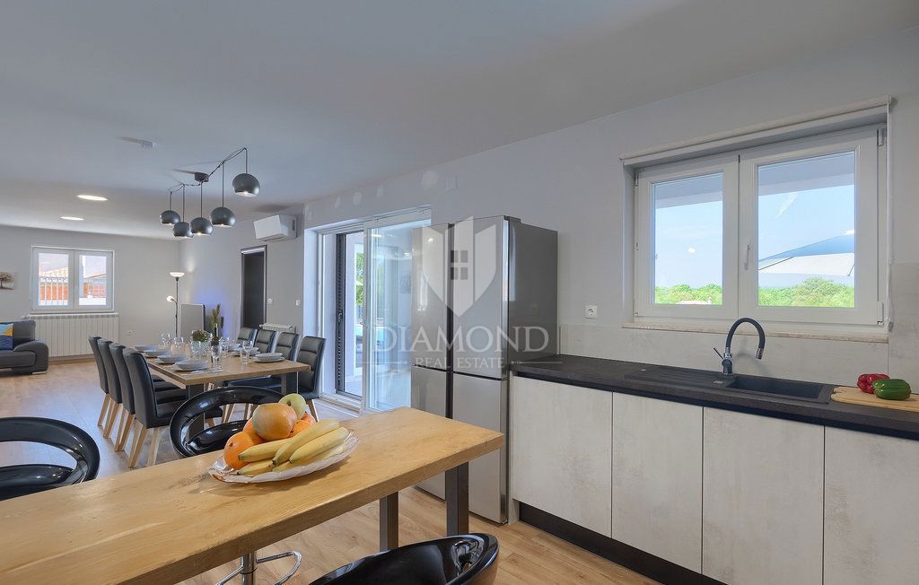 Villa esclusiva in una microlocalizzazione vicino alla città di Labin