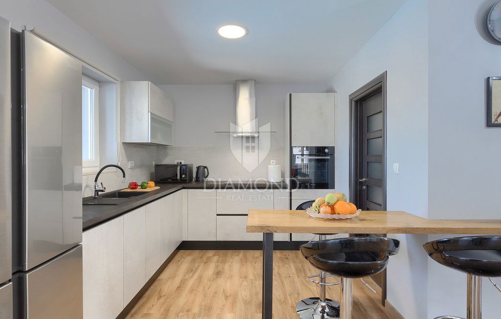 Villa esclusiva in una microlocalizzazione vicino alla città di Labin