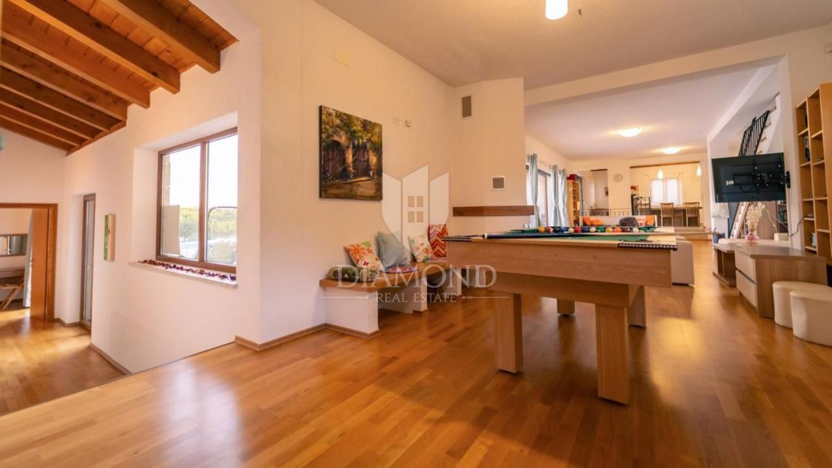 Gimino, una bellissima villa nel cuore dell'Istria 